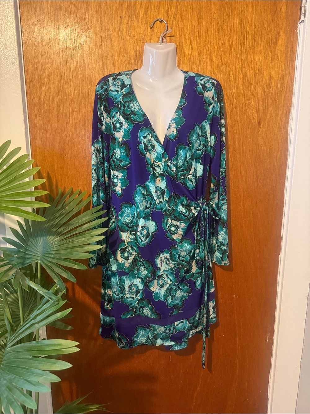 Simply Vera Vera Wang Purple Floral Wrap Dress with Teal Green Print